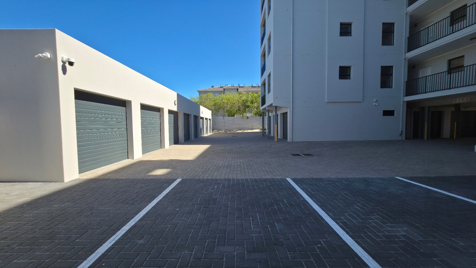 0m² Brand New Top-Floor 1-Bed | North-Facing, Airbnb & Pet Friendly | No Transfer Duty(#25)