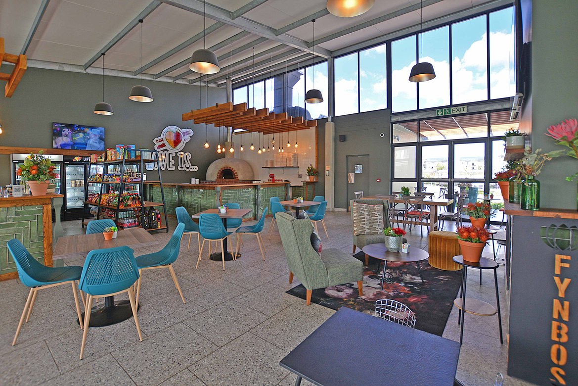 0m² Exclusive First-Floor Living in Fynbos Estate.