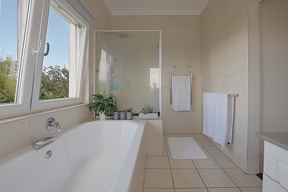 888m² Coastal Lifestyle Living in Sunset Beach 