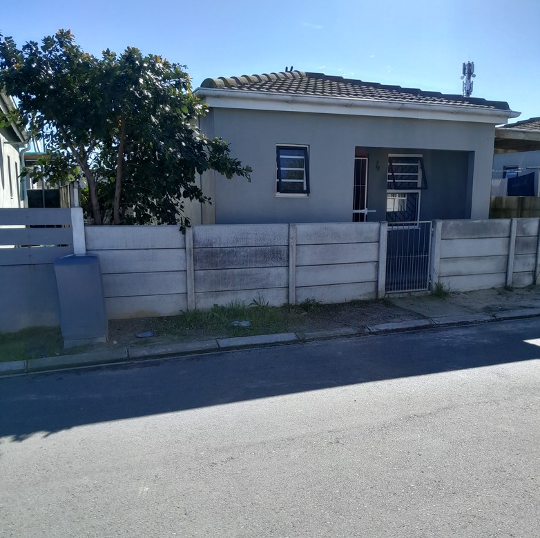 250012asdfm² Tranquil Escape in the Heart of Beroma: Your Dream Home Awaits
