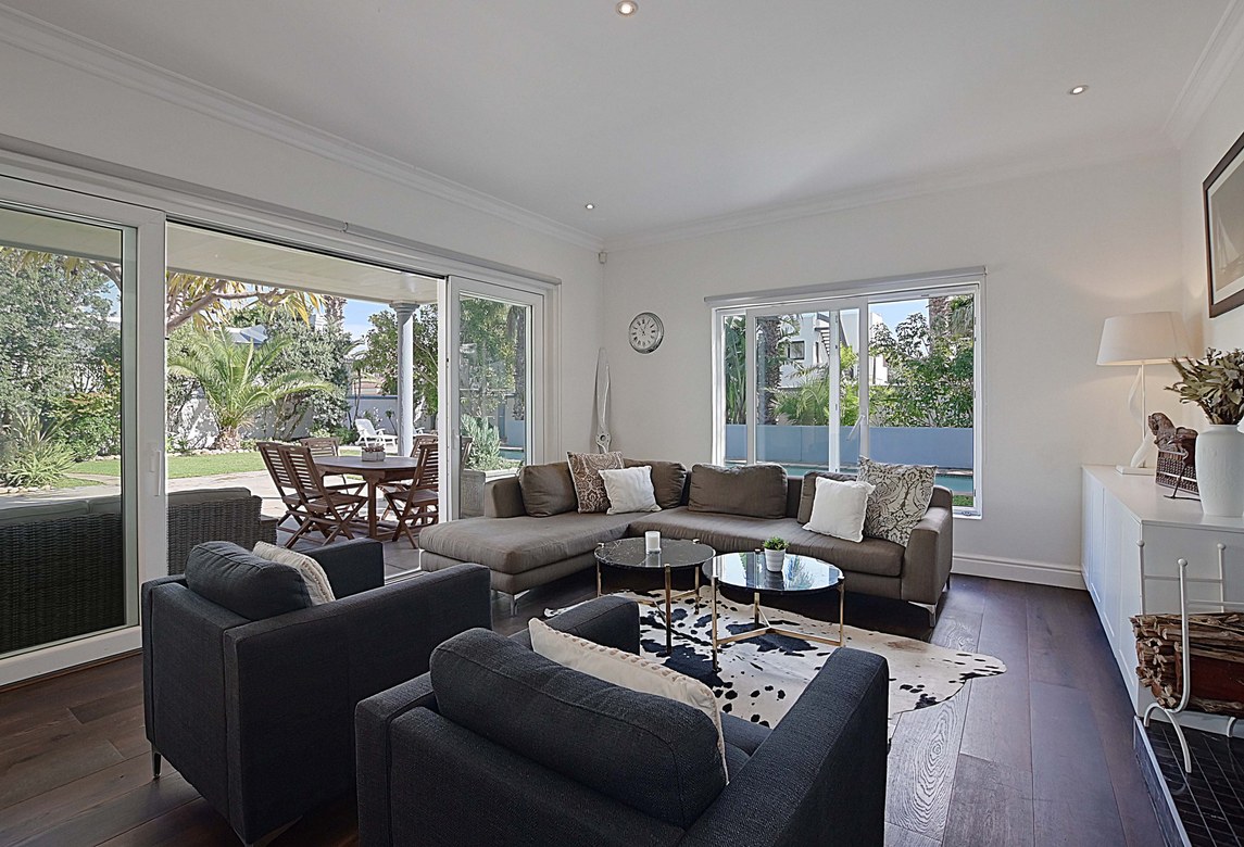 888m² Coastal Lifestyle Living in Sunset Beach 