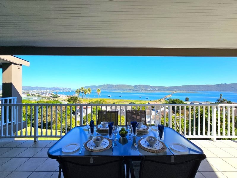 3-Bedroom Breathtaking 180 deg Lagoon view in Paradise with Granny Flat