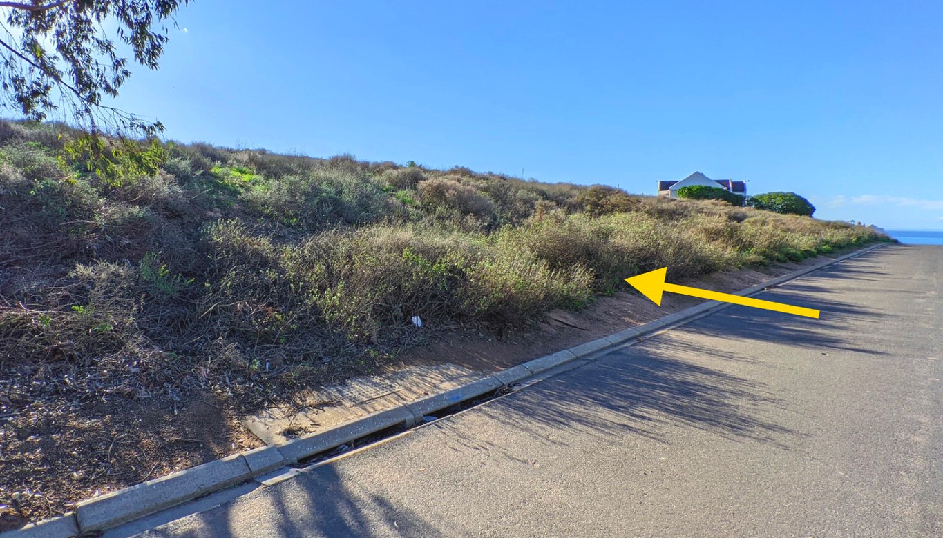 871m² Priced to Sell:  Large Elevated Stand with Views