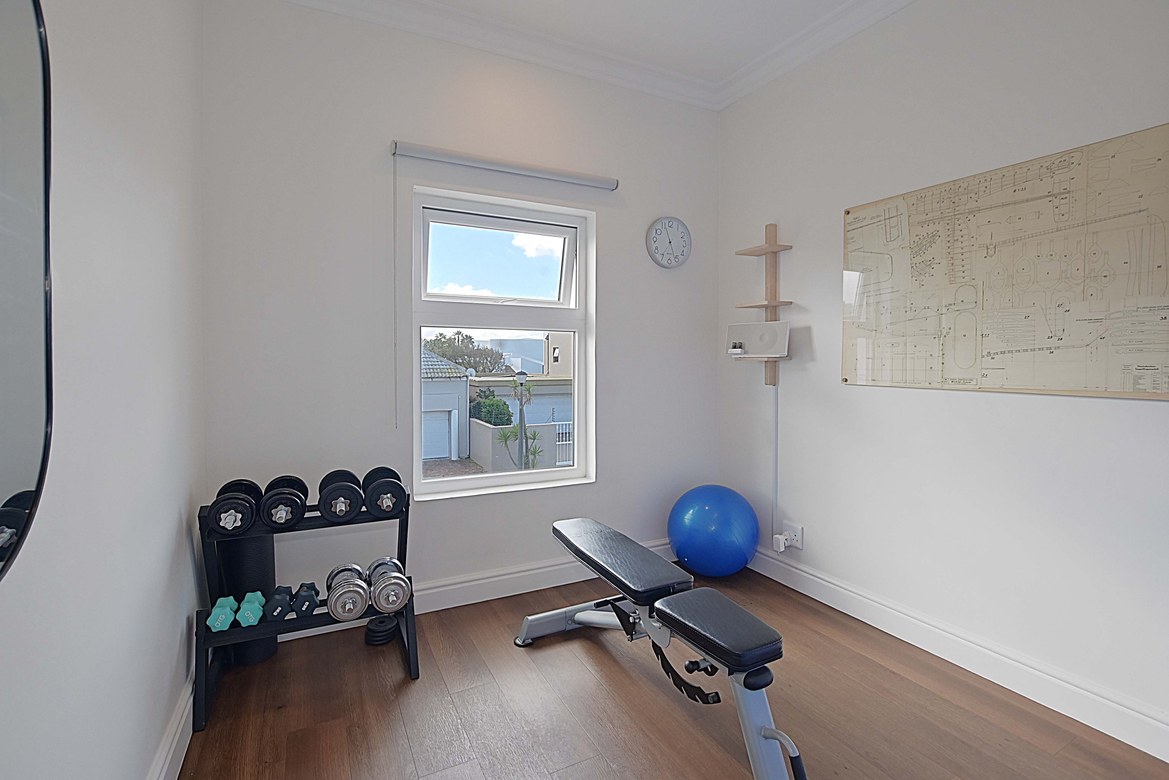 888m² Coastal Lifestyle Living in Sunset Beach 