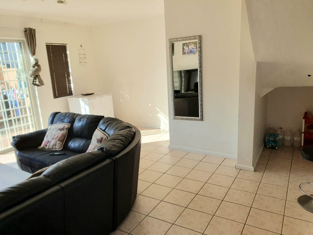 121m² Charming 3-Bedroom Townhouse in Parklands – Your Perfect Family Retreat!