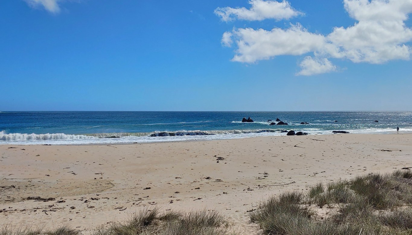 540m² ON the Beach in Beautiful Britannia Bay!