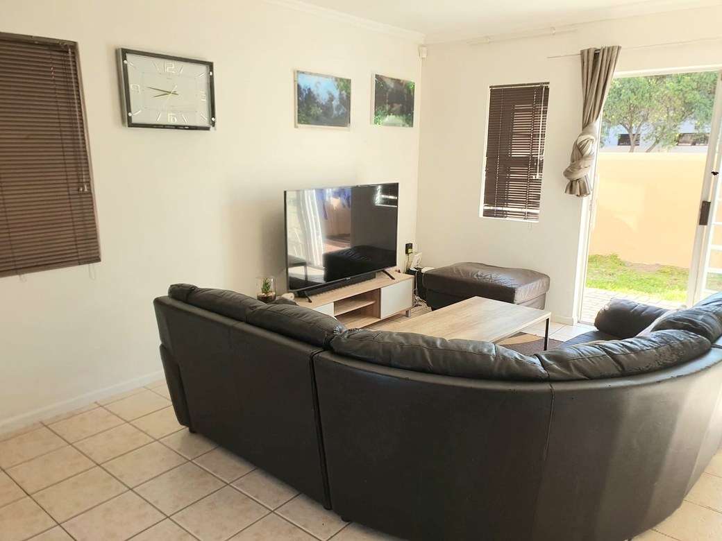 121m² Charming 3-Bedroom Townhouse in Parklands – Your Perfect Family Retreat!