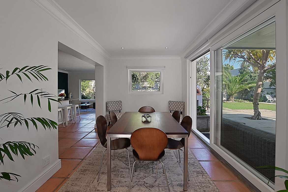 888m² Coastal Lifestyle Living in Sunset Beach 