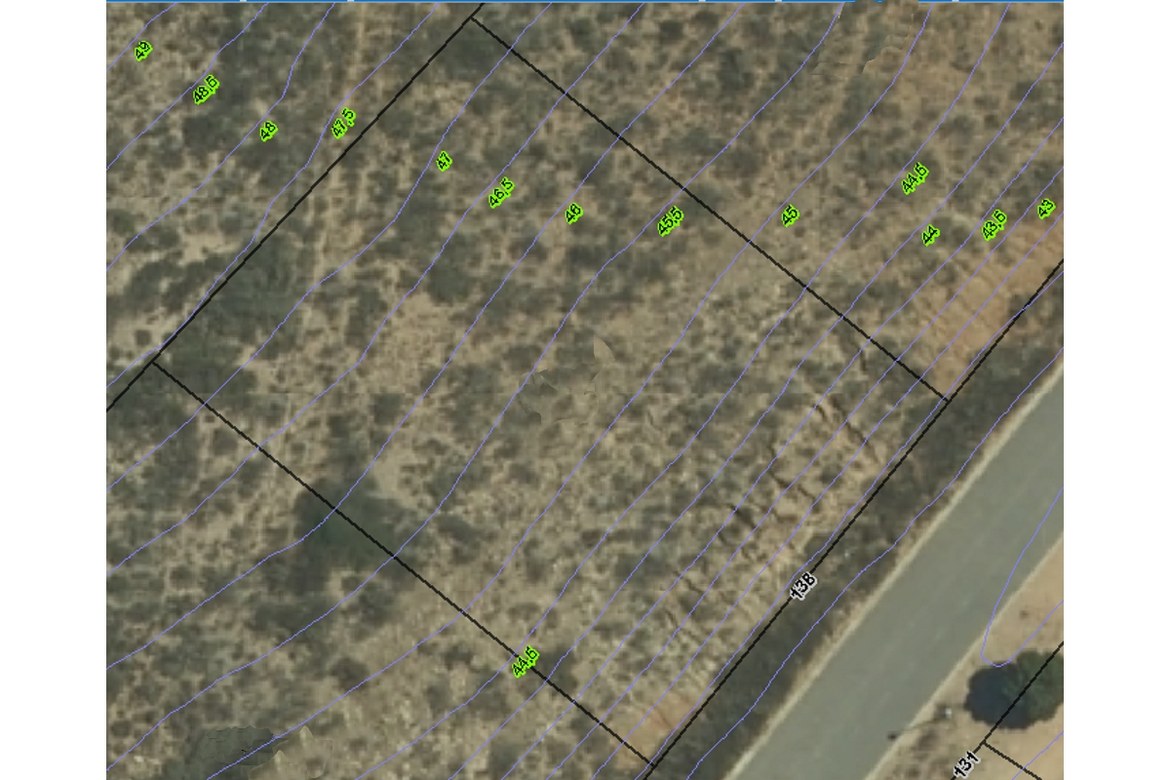 871m² Priced to Sell:  Large Elevated Stand with Views