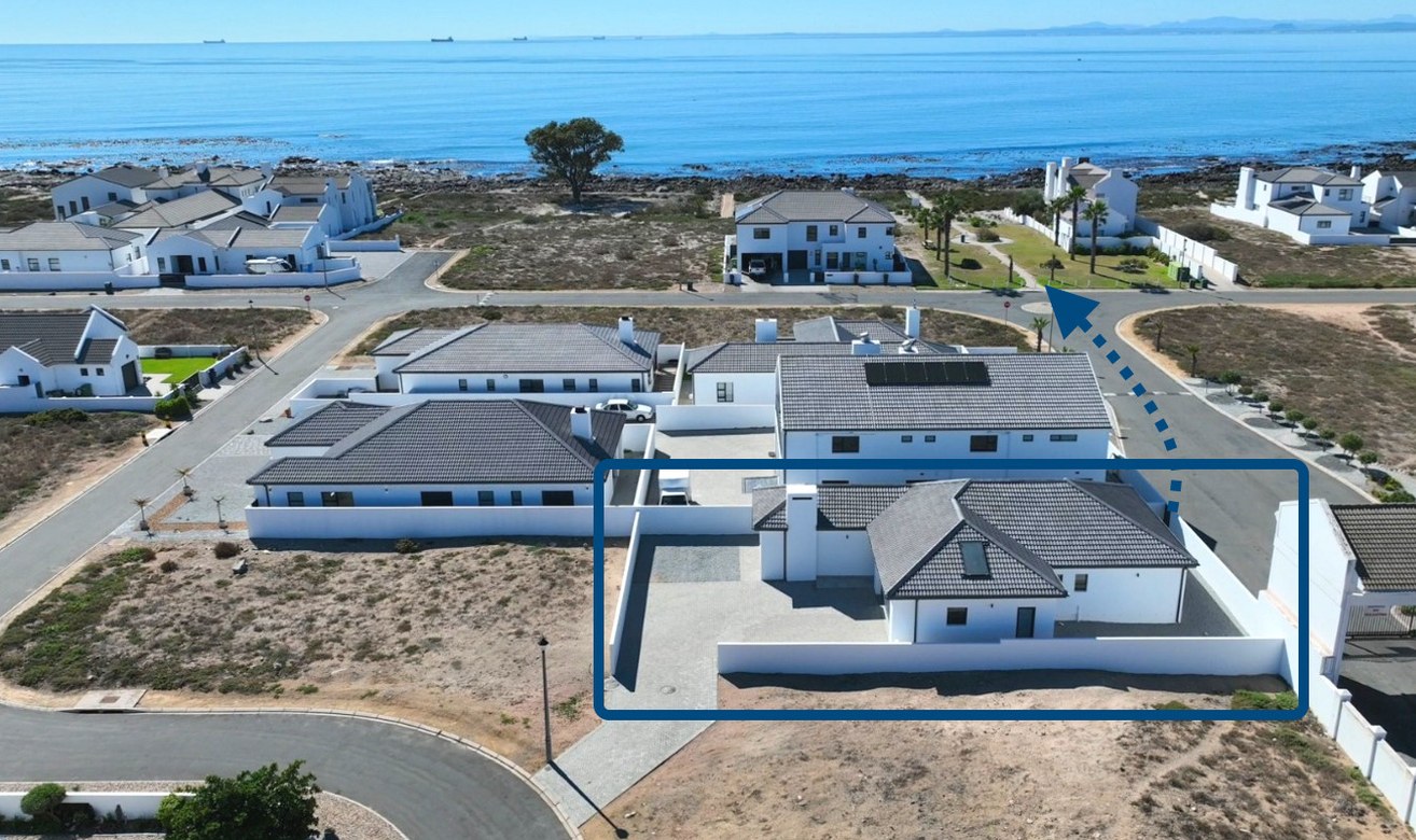 445m² Exceptional Value:  Home 160 meters from BEACH in Security Estate