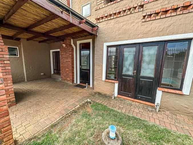 250012asdfm² Tranquil Escape in the Heart of Beroma: Your Dream Home Awaits
