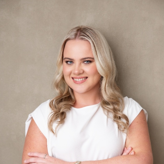  Elsa  du Toit