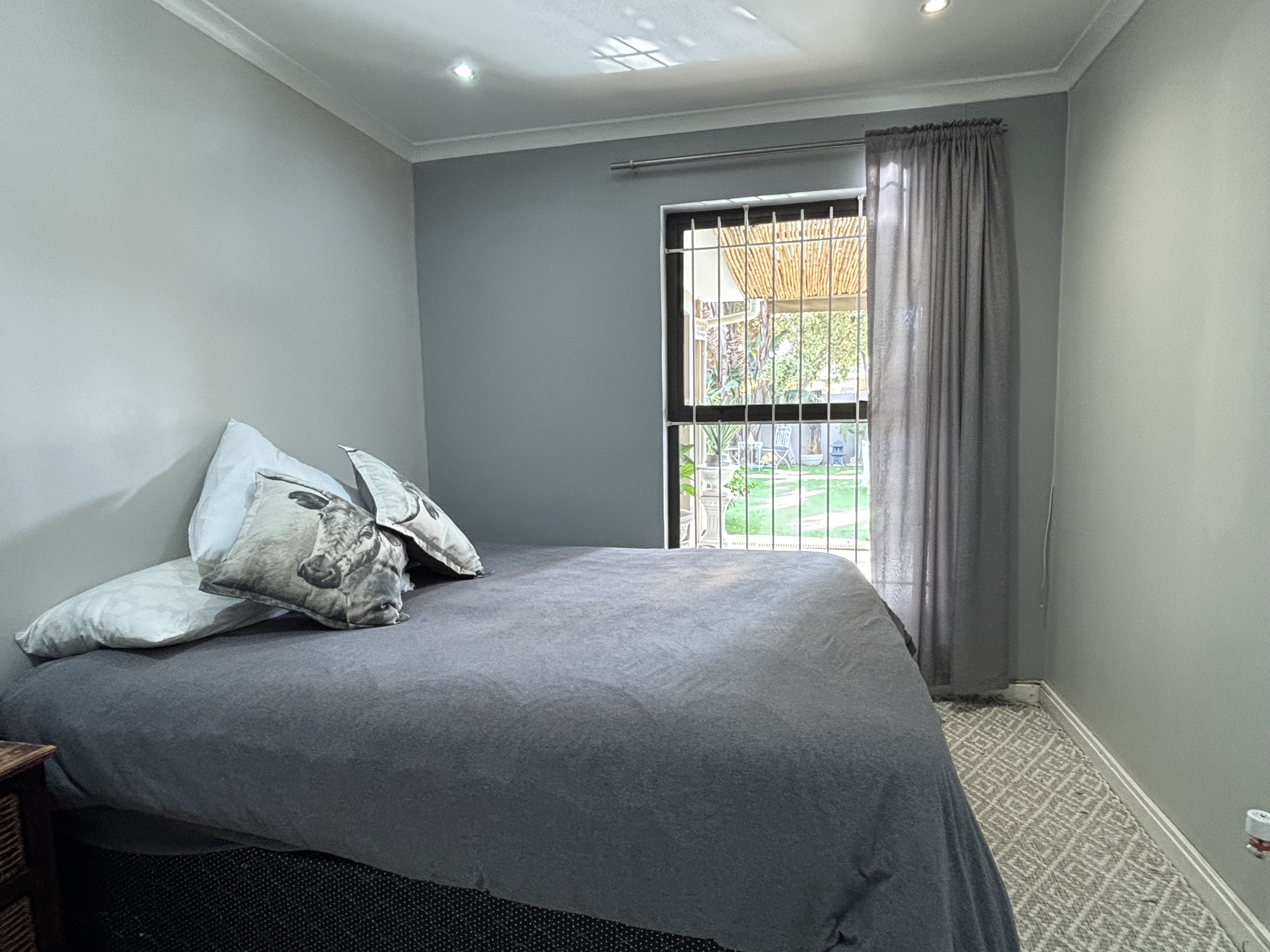 450m² Charming 4-Bedroom Family Home for Sale in West Beach!