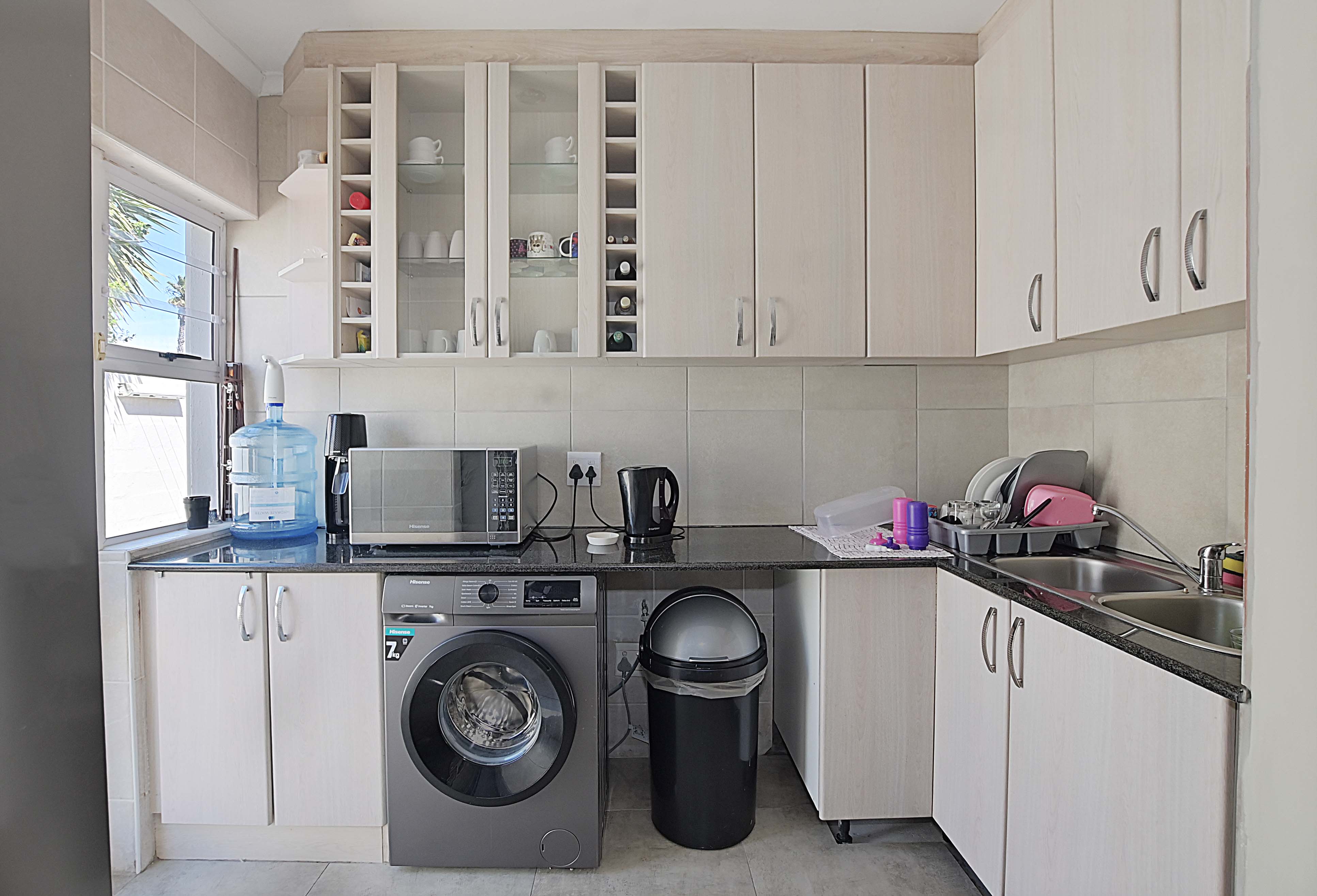 526m² Charming 4-Bedroom Family Home in Tranquil Parklands Pocket.