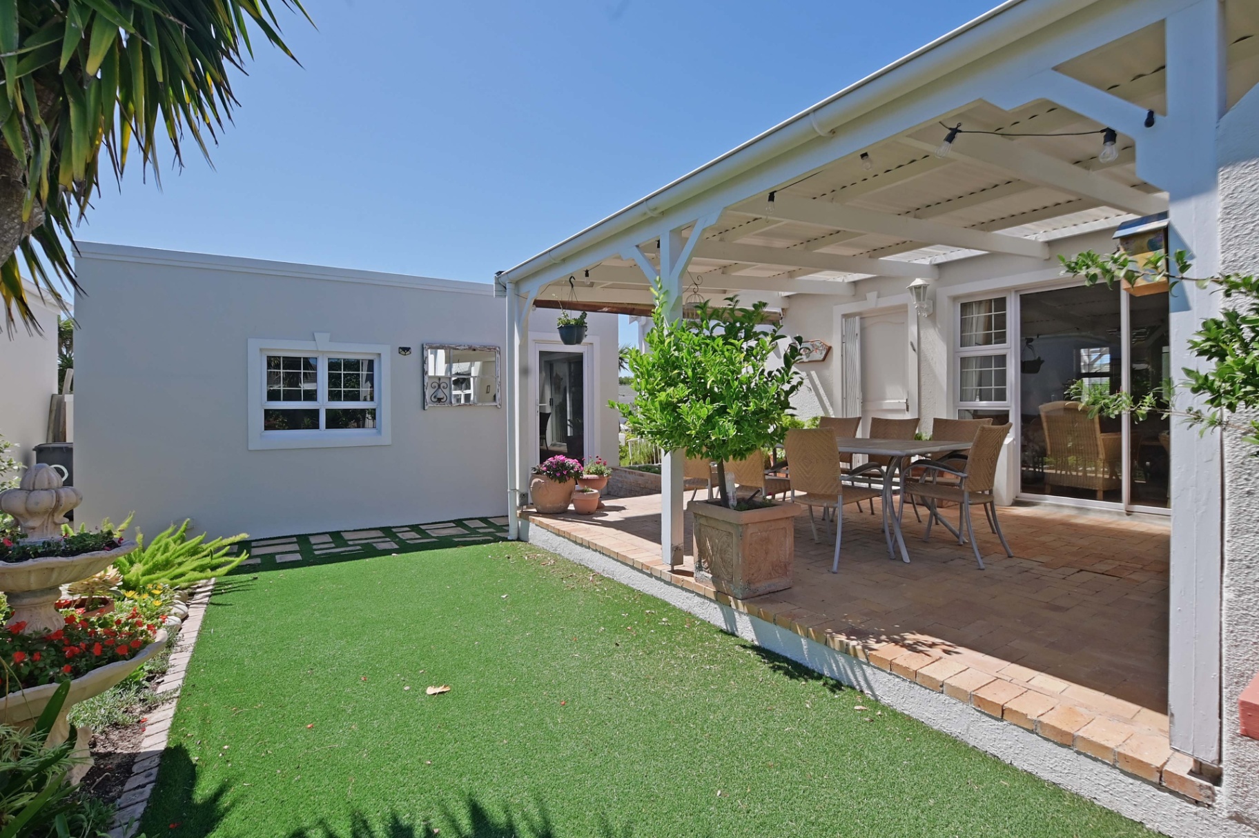393m² Homes like this are a rare find