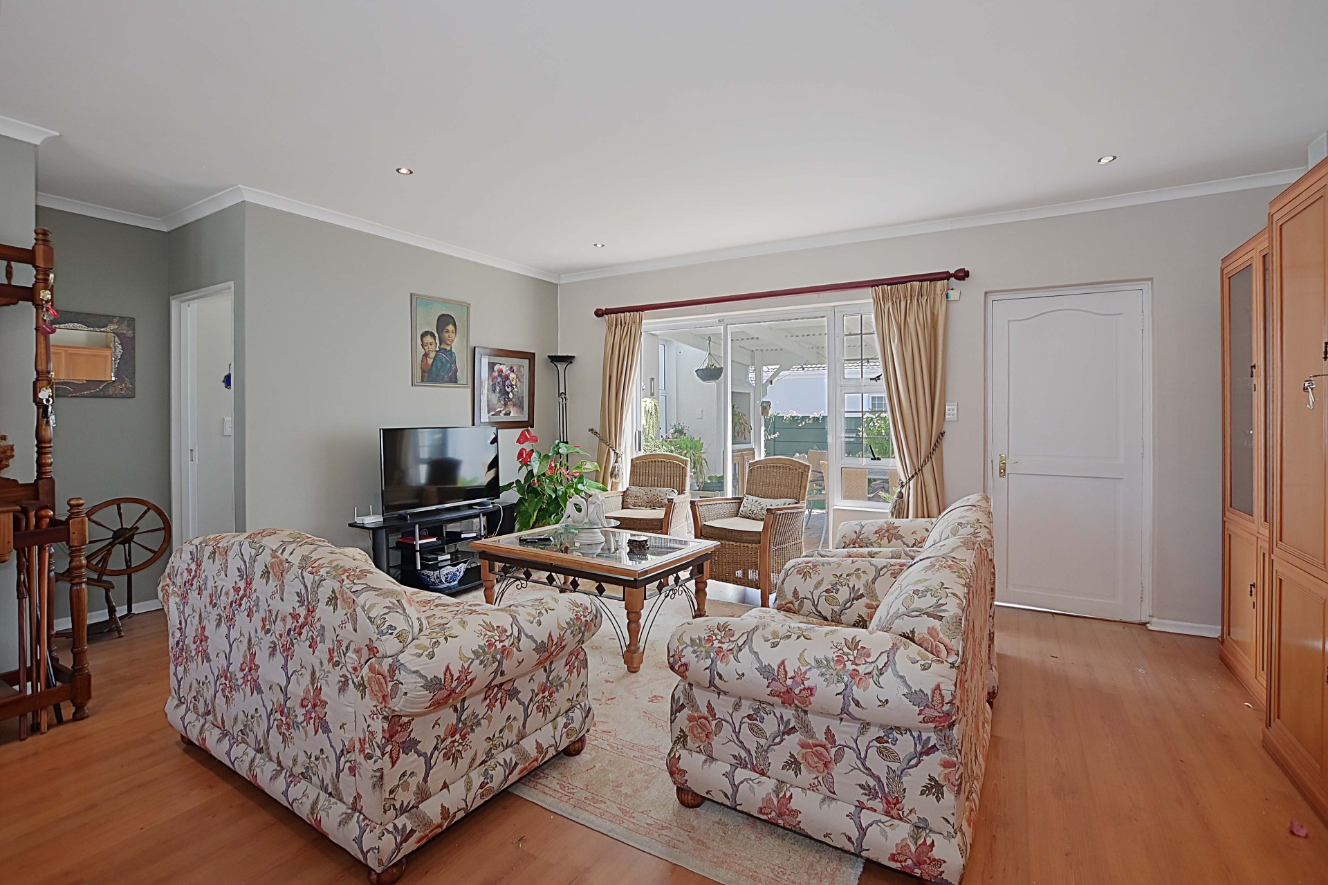 393m² Homes like this are a rare find