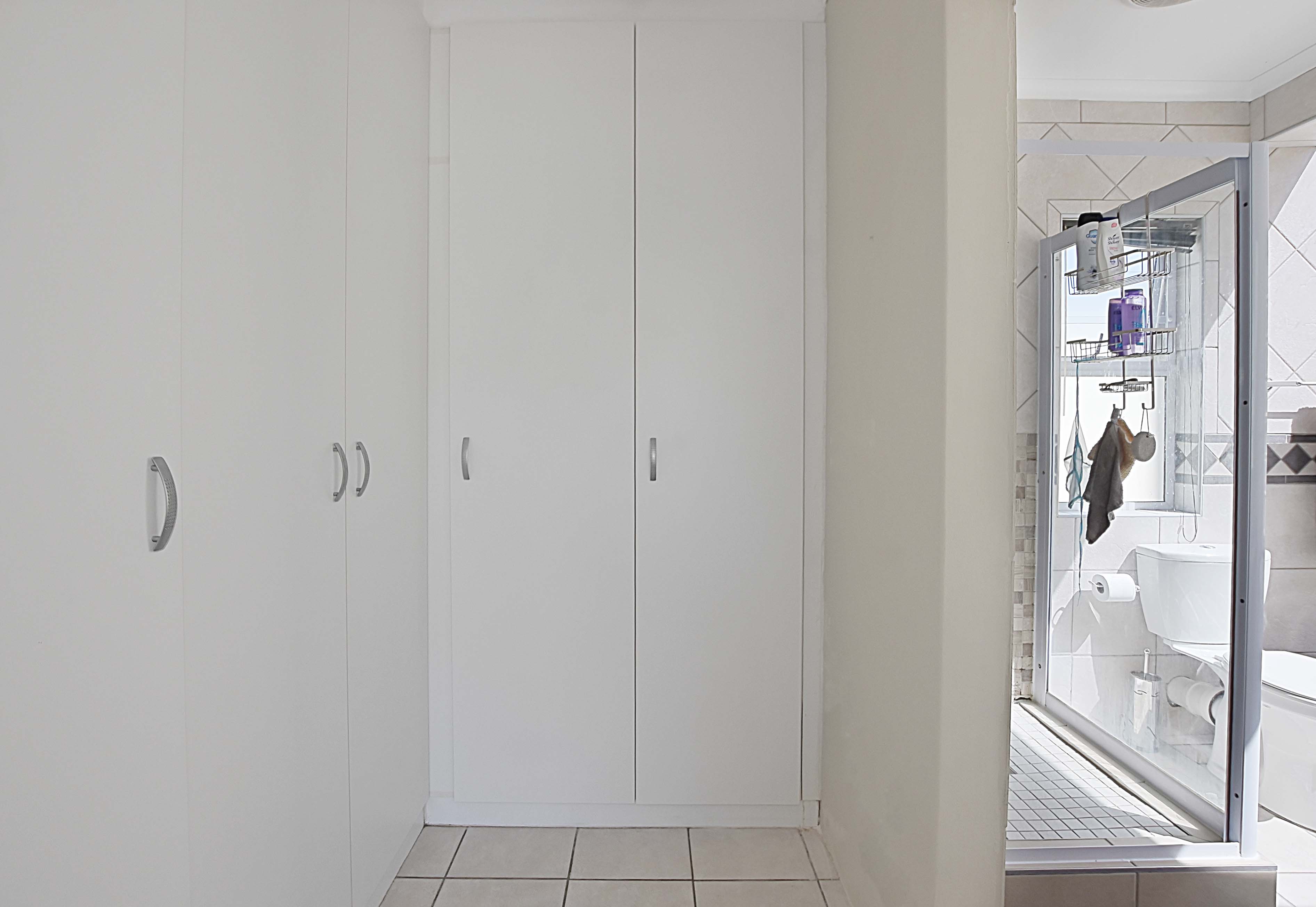 526m² Charming 4-Bedroom Family Home in Tranquil Parklands Pocket.