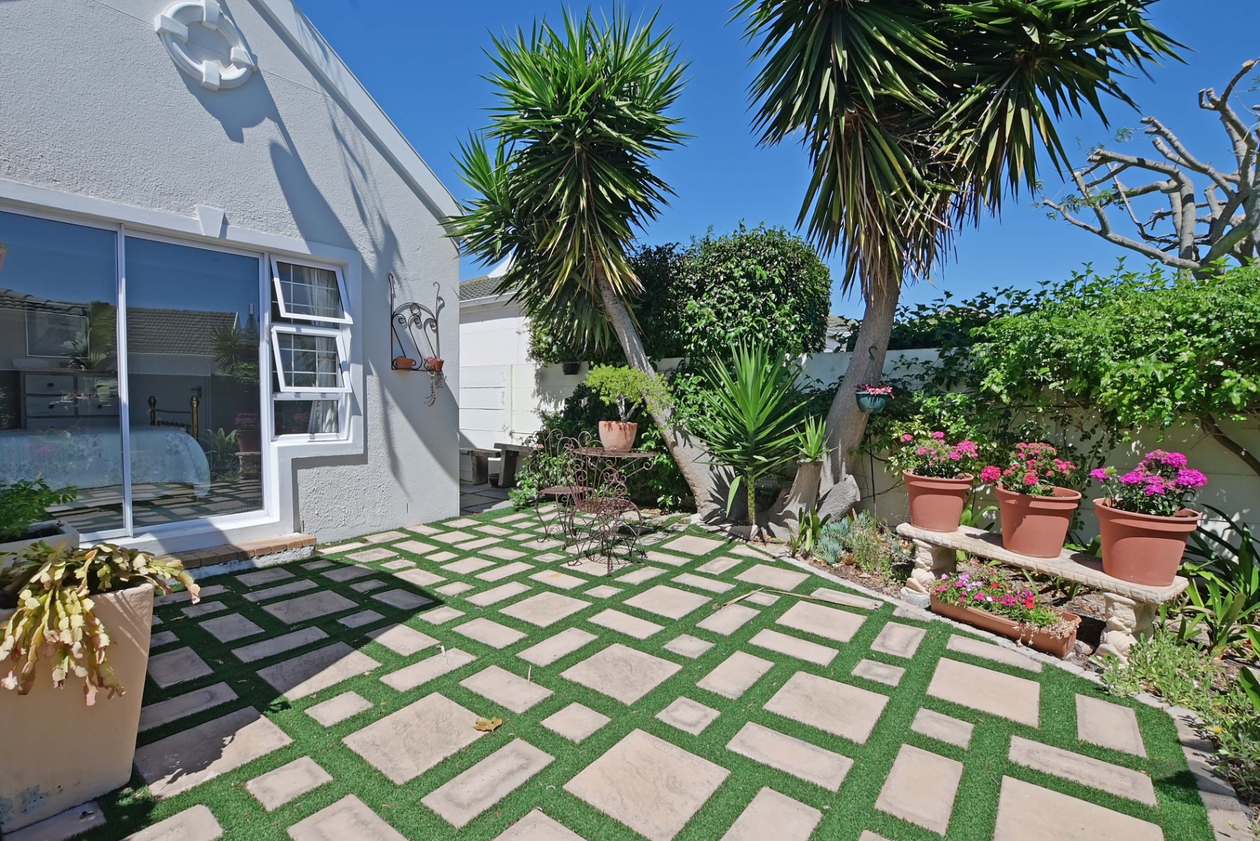 393m² Homes like this are a rare find