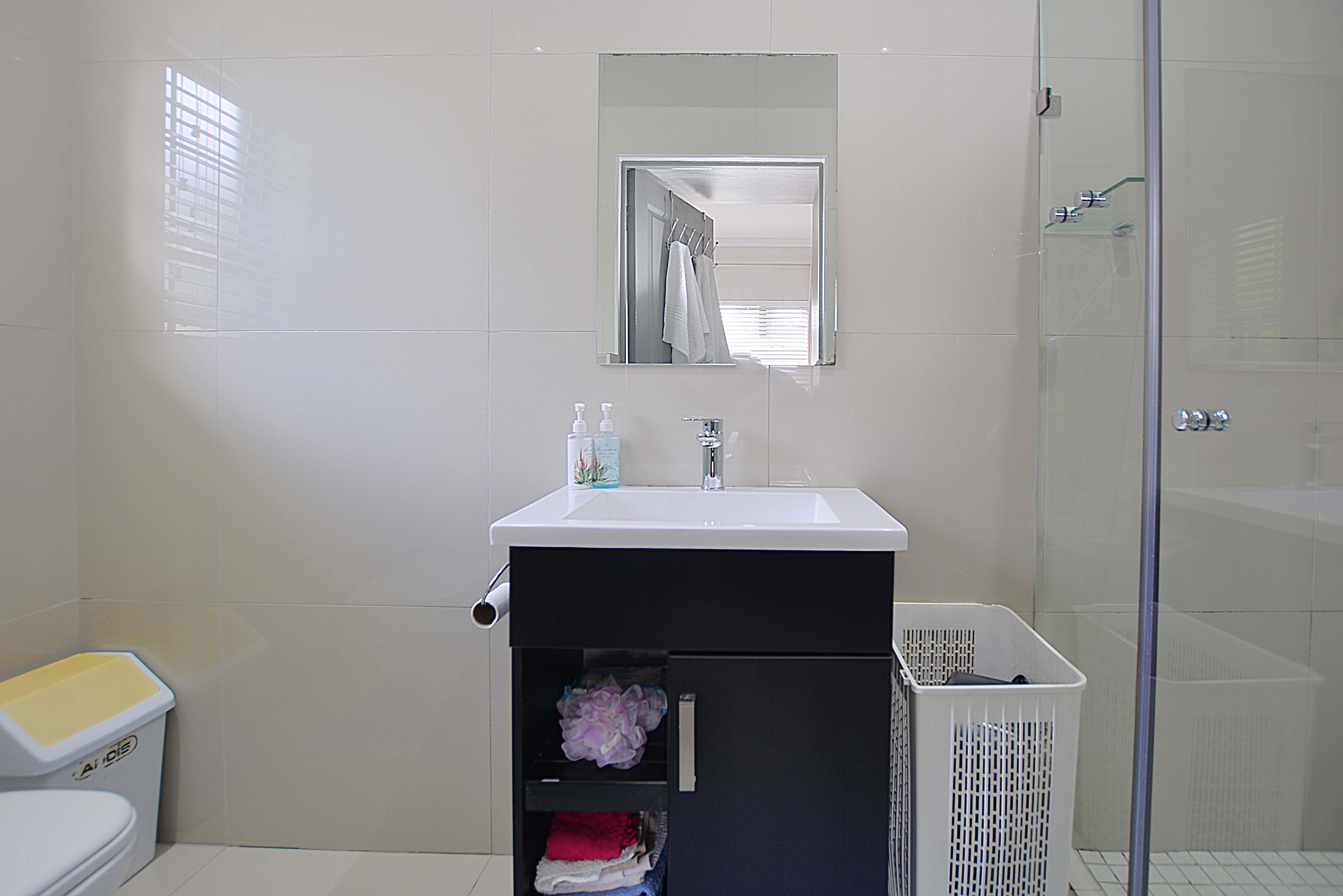 937m² Extremely unique property, located in the sought after flamingo vlei area