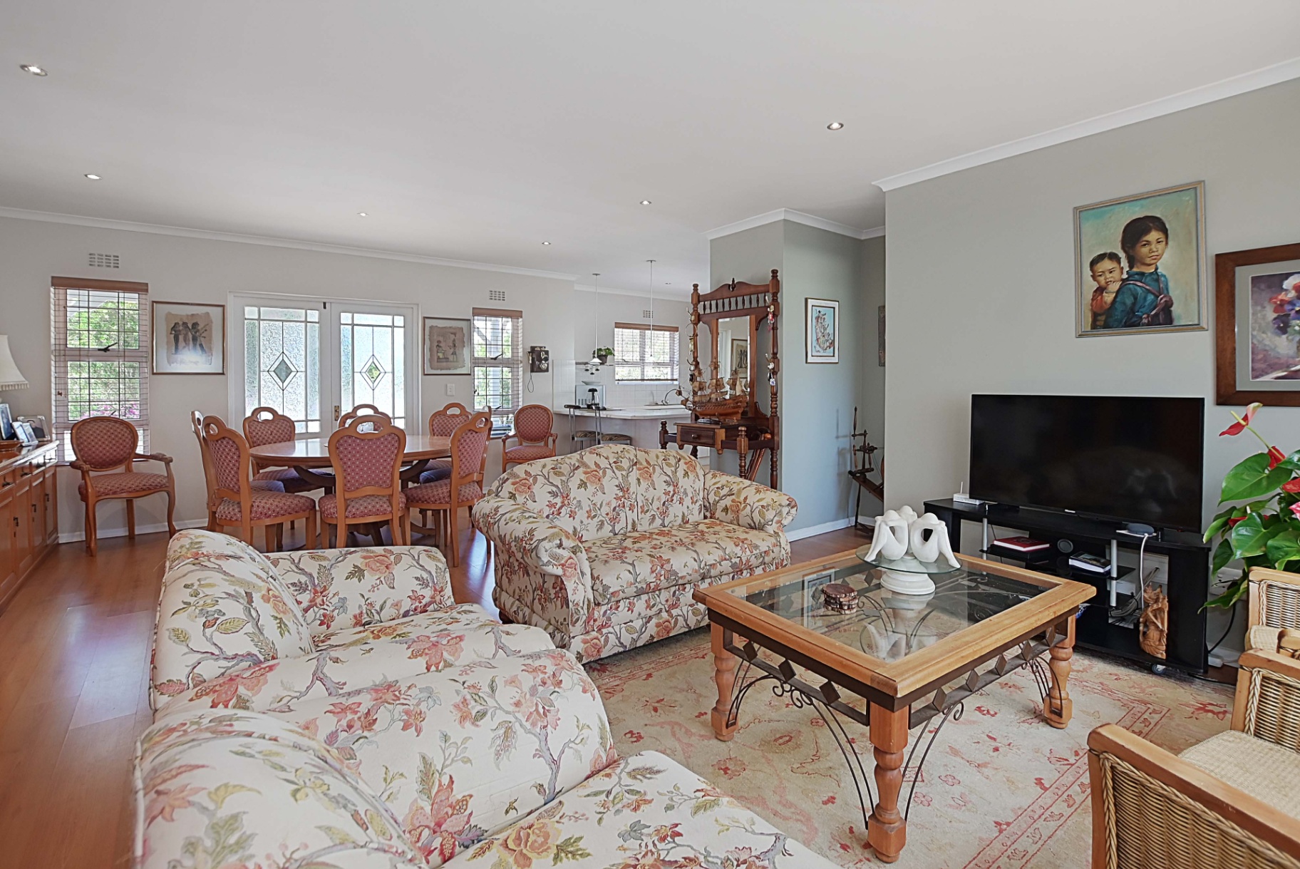 393m² Homes like this are a rare find
