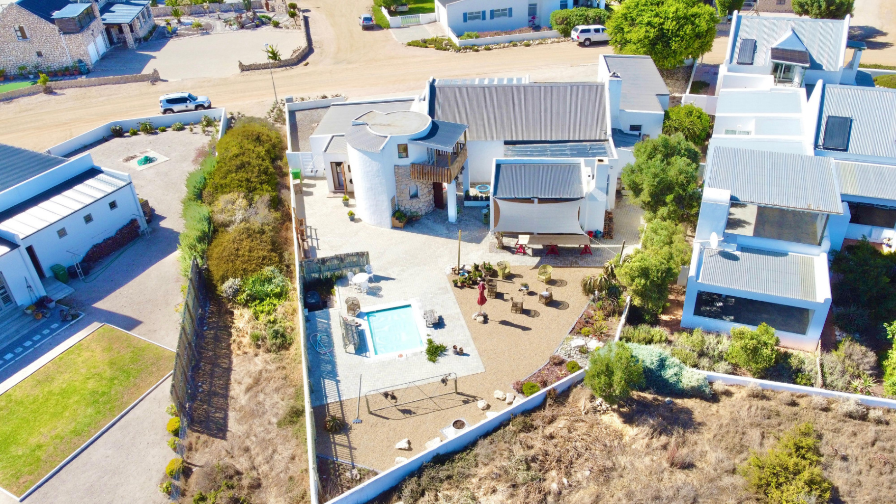 1000m² 4 Bedroom Exceptional Dual-Income Coastal Home in Jacobsbaai 