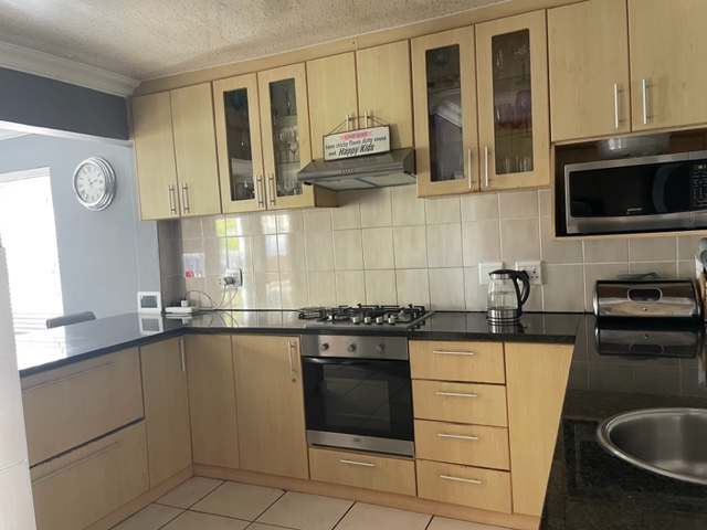 497m² Stunning 6 bedroom Family Home – A True Gem!