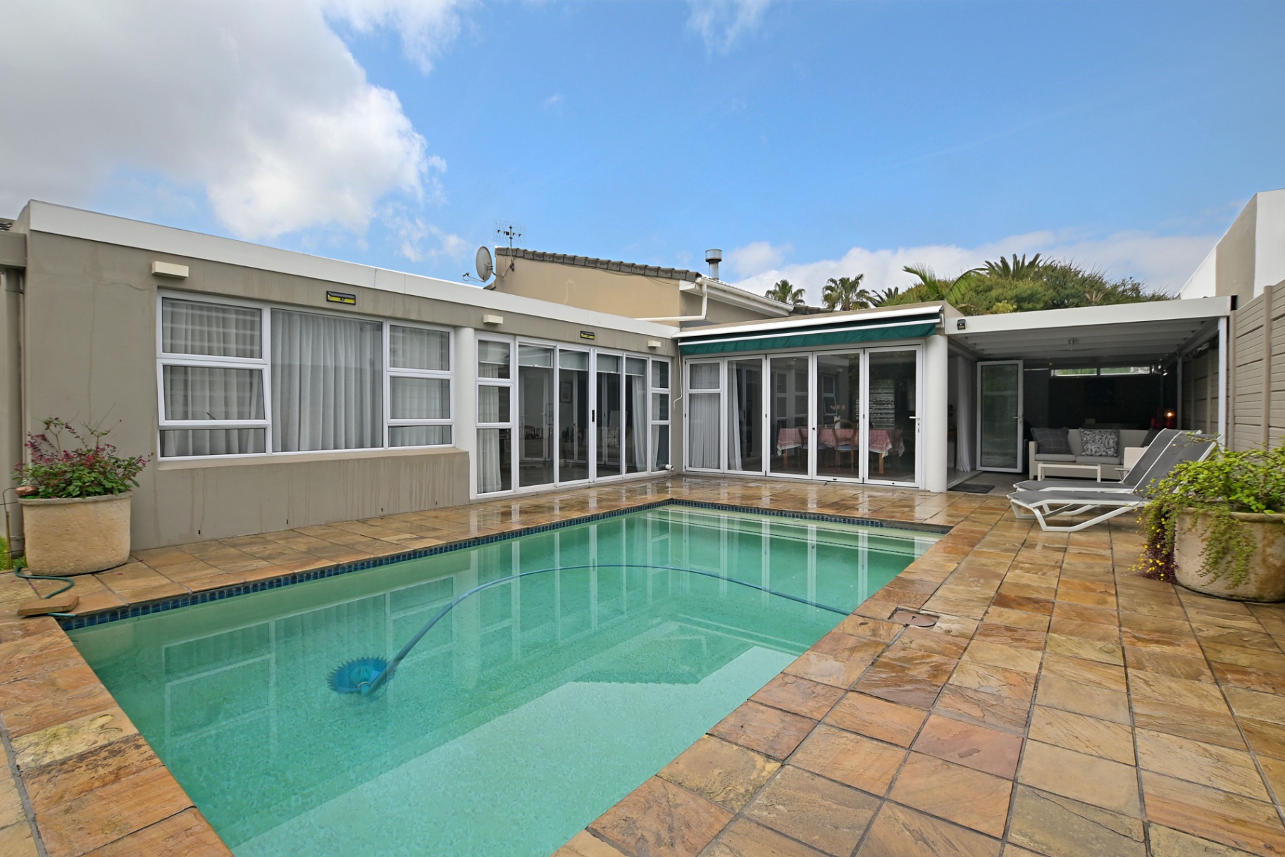 704m² Exclusive Sunset Beach Opportunity.