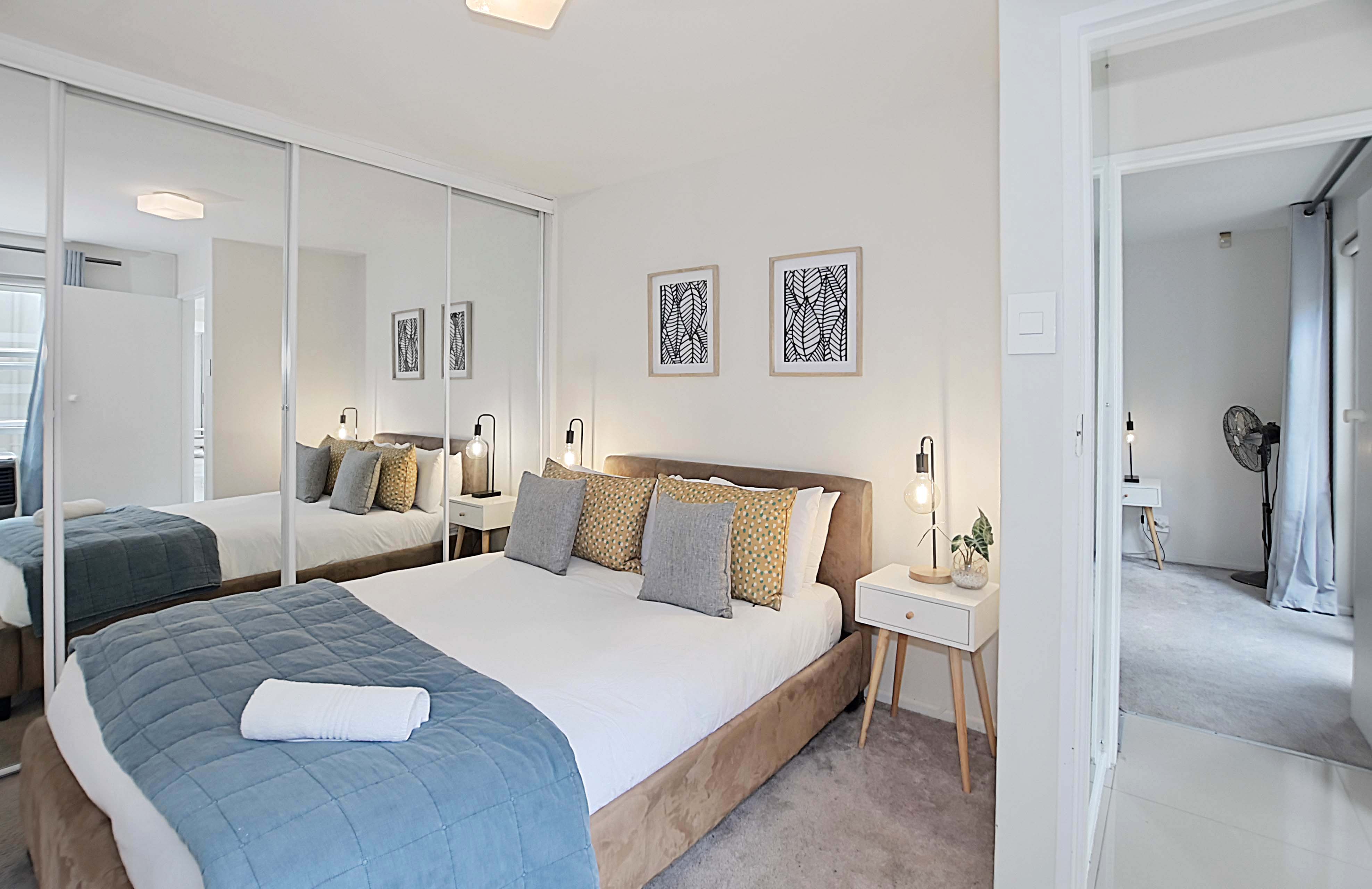 0m² SOLE MANDATE  - GREEN POINT – Modern 2-Bedroom Apartment with Harbour Views