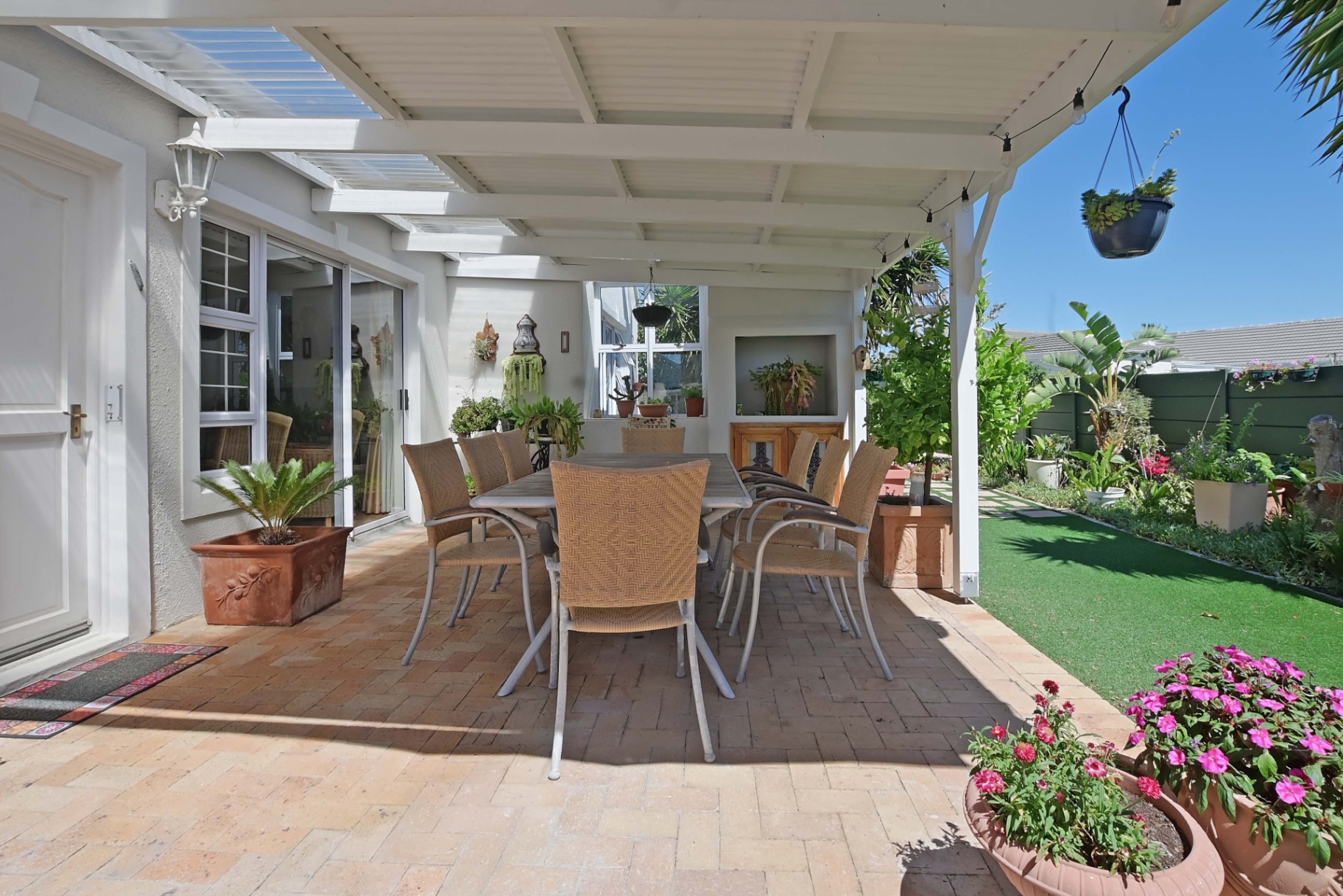 393m² Homes like this are a rare find