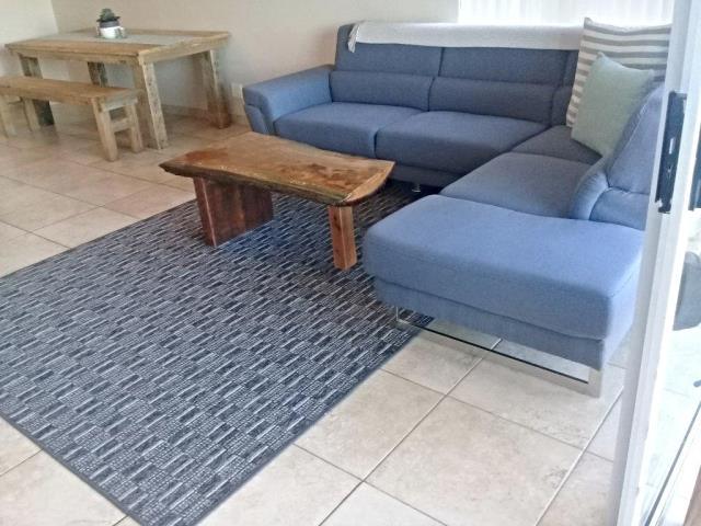 0m² Neat 2-Bedroom Apartment in Secure Complex.