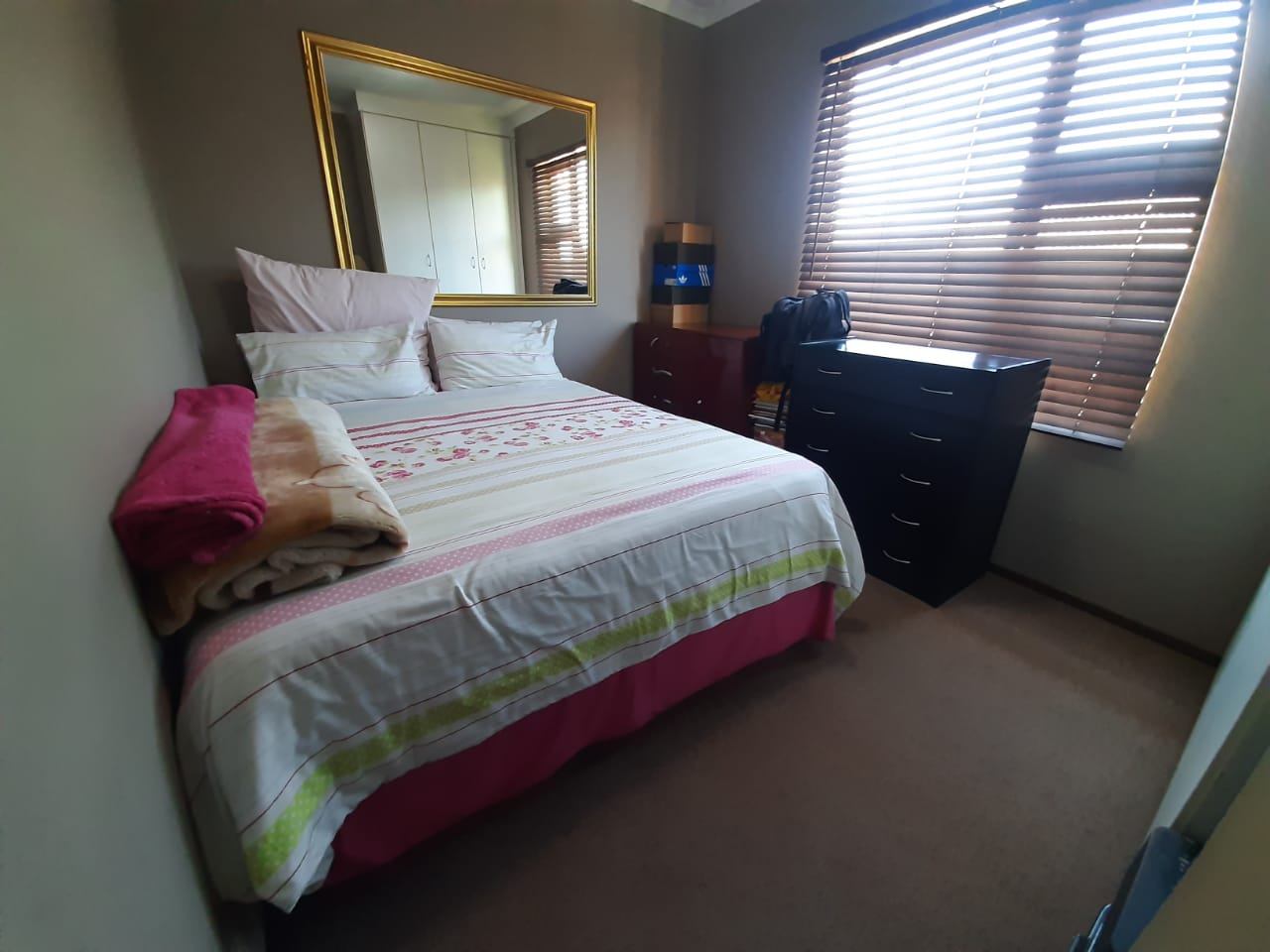 0m² Parkrand Gem: Stylish Apartment Awaits!
