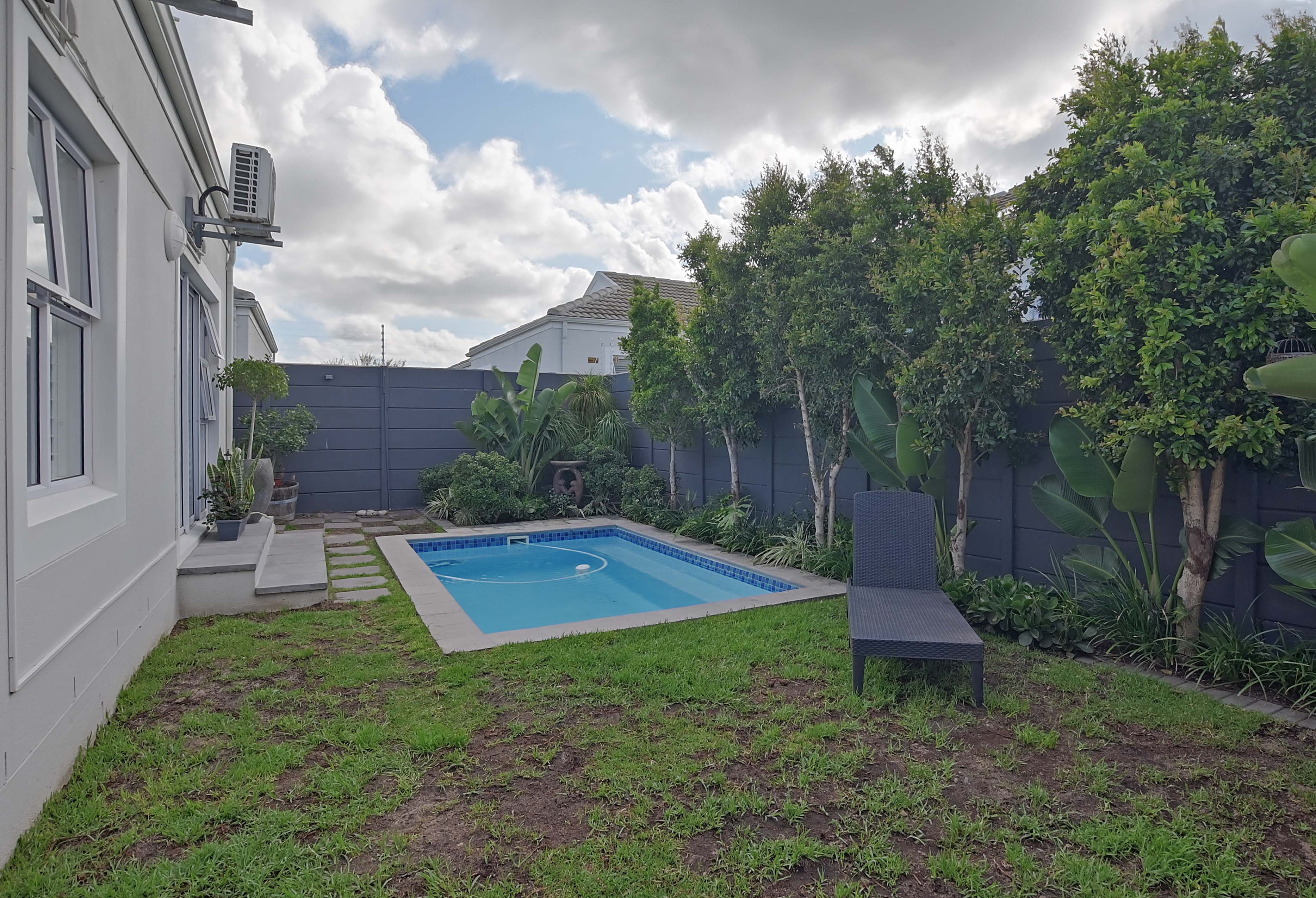 0m² Sunningdale supreme!!!!