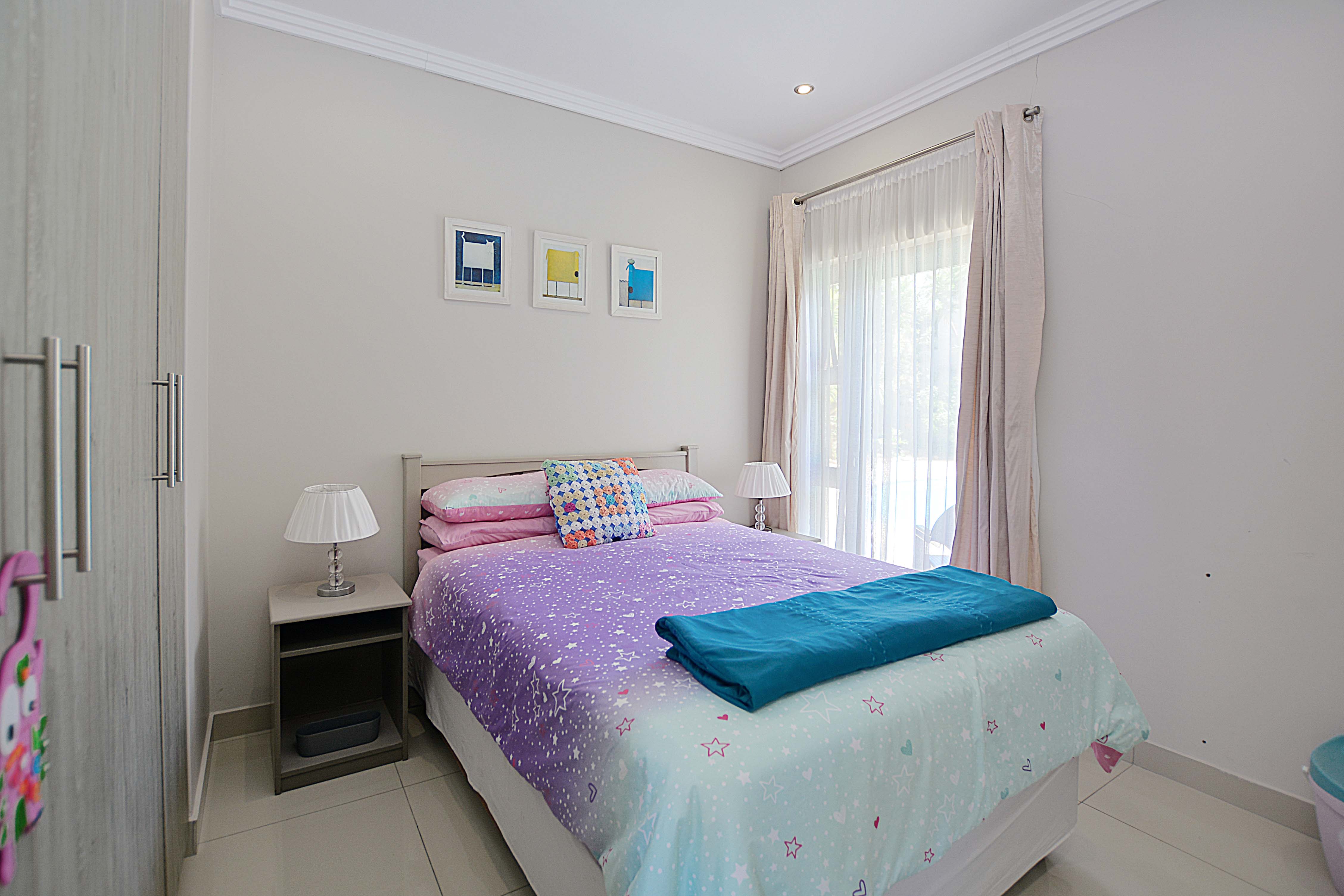 937m² Extremely unique property, located in the sought after flamingo vlei area