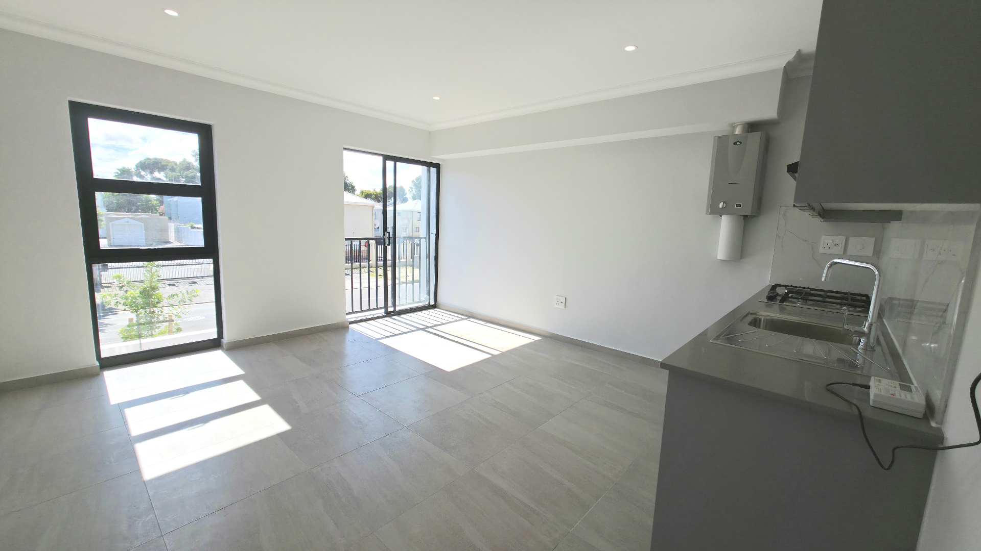 0m² Sunny Brand New 1 Bedroom(#7) Apartment is North Facing= all day sun ++ Pet & Airbnb Friendly | No Transfer Duty.
