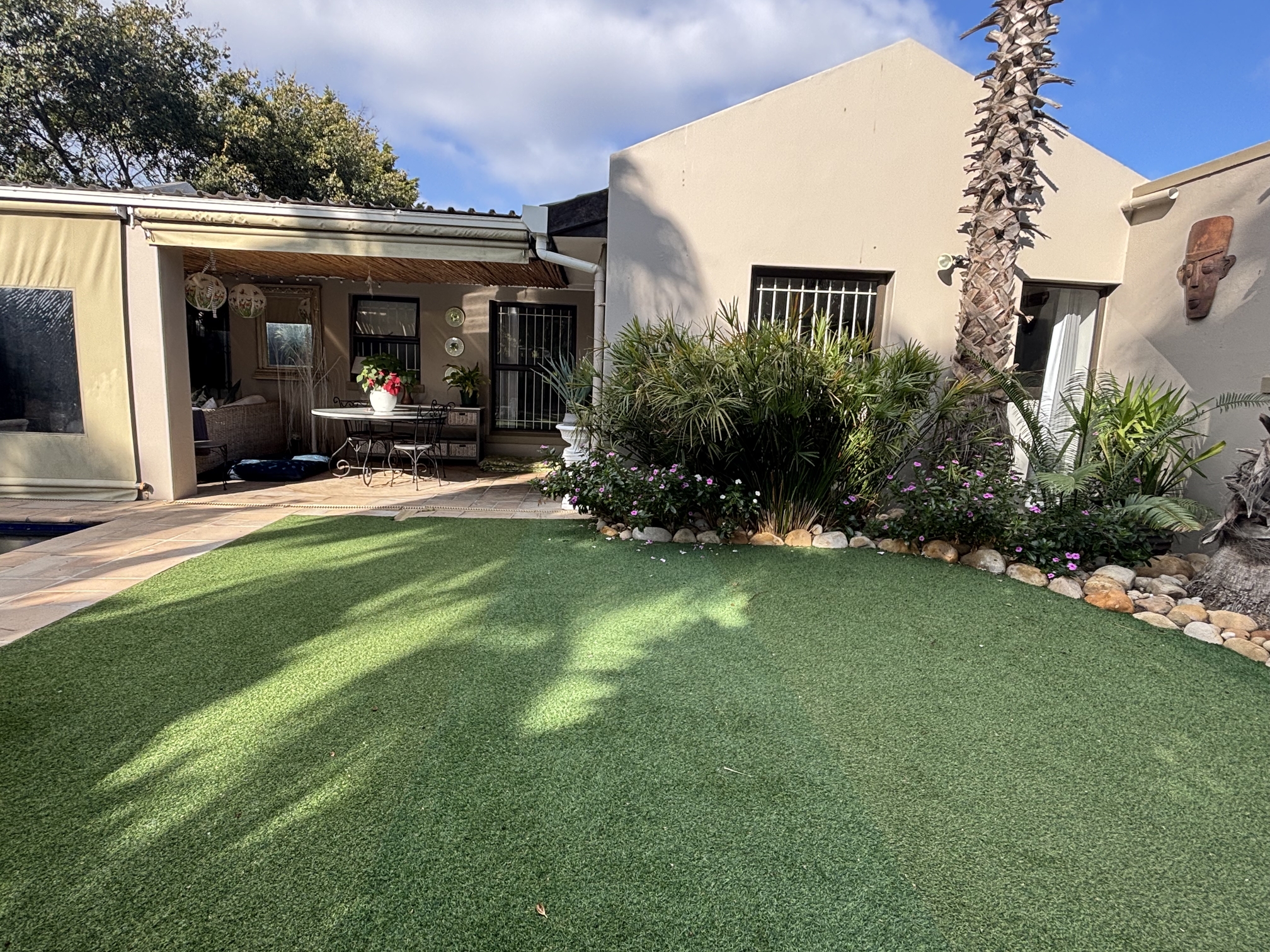 450m² Charming 4-Bedroom Family Home for Sale in West Beach!