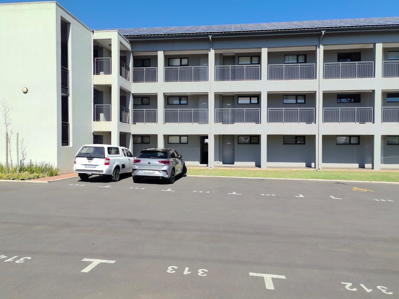 39075m² Hayfields Haven: Your Perfect Apartment Awaits!
